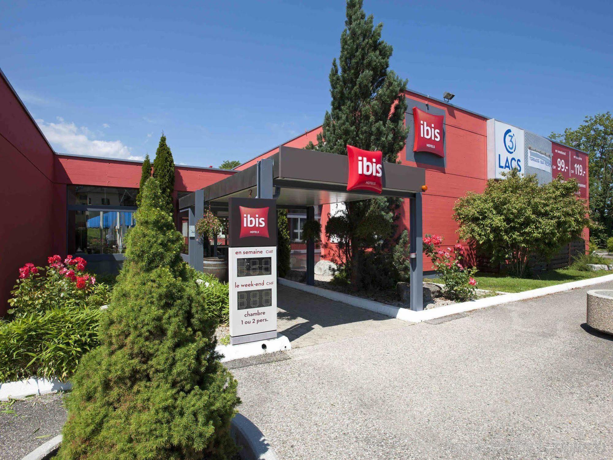 Ibis 3 Lacs Neuchatel Thielle Buitenkant foto