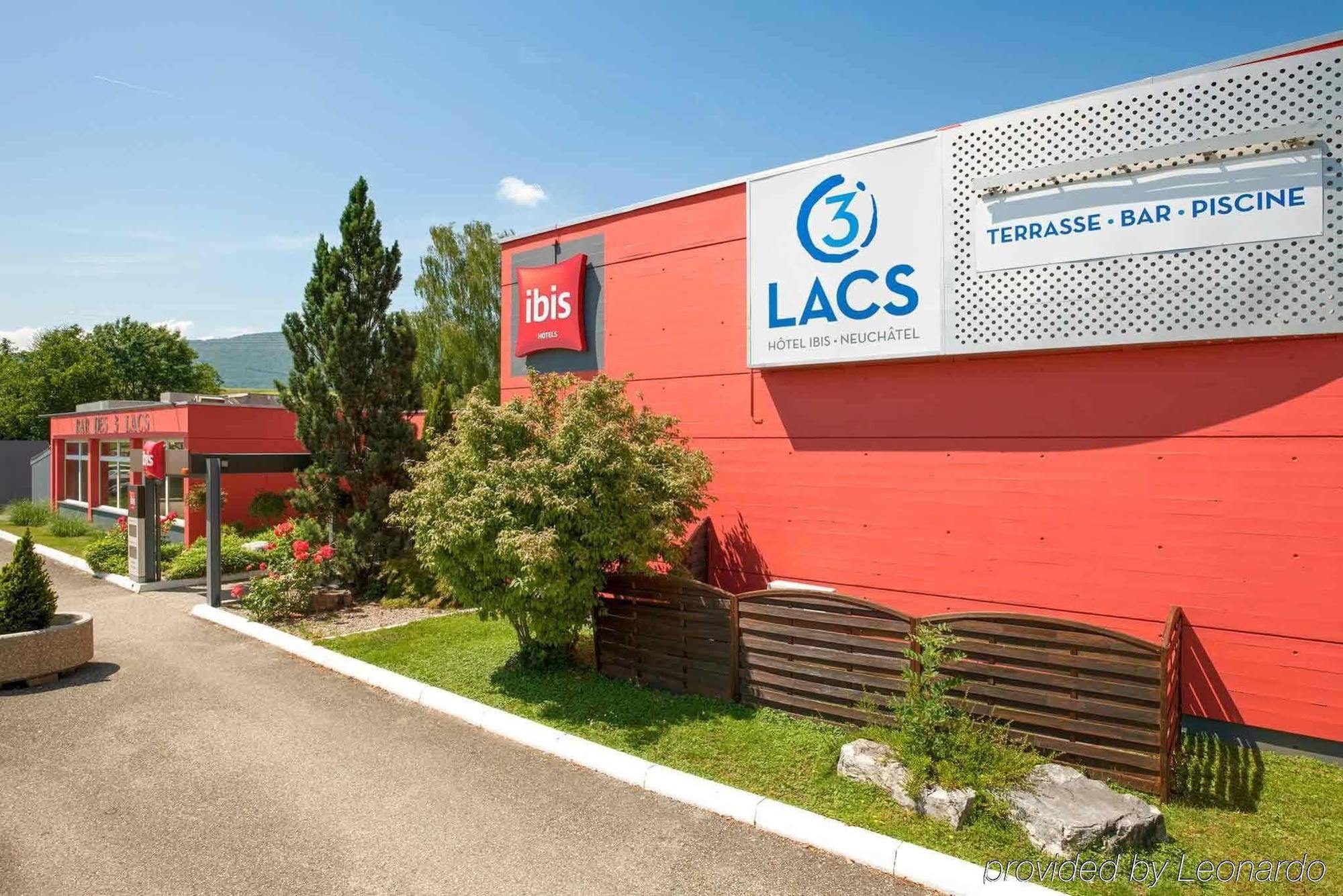 Ibis 3 Lacs Neuchatel Thielle Buitenkant foto